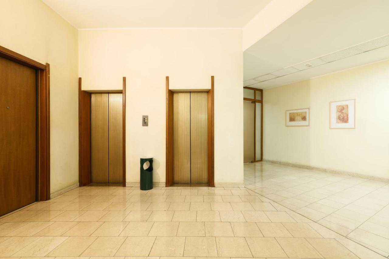 Milan - Duomo Luxury Apartment V ภายนอก รูปภาพ