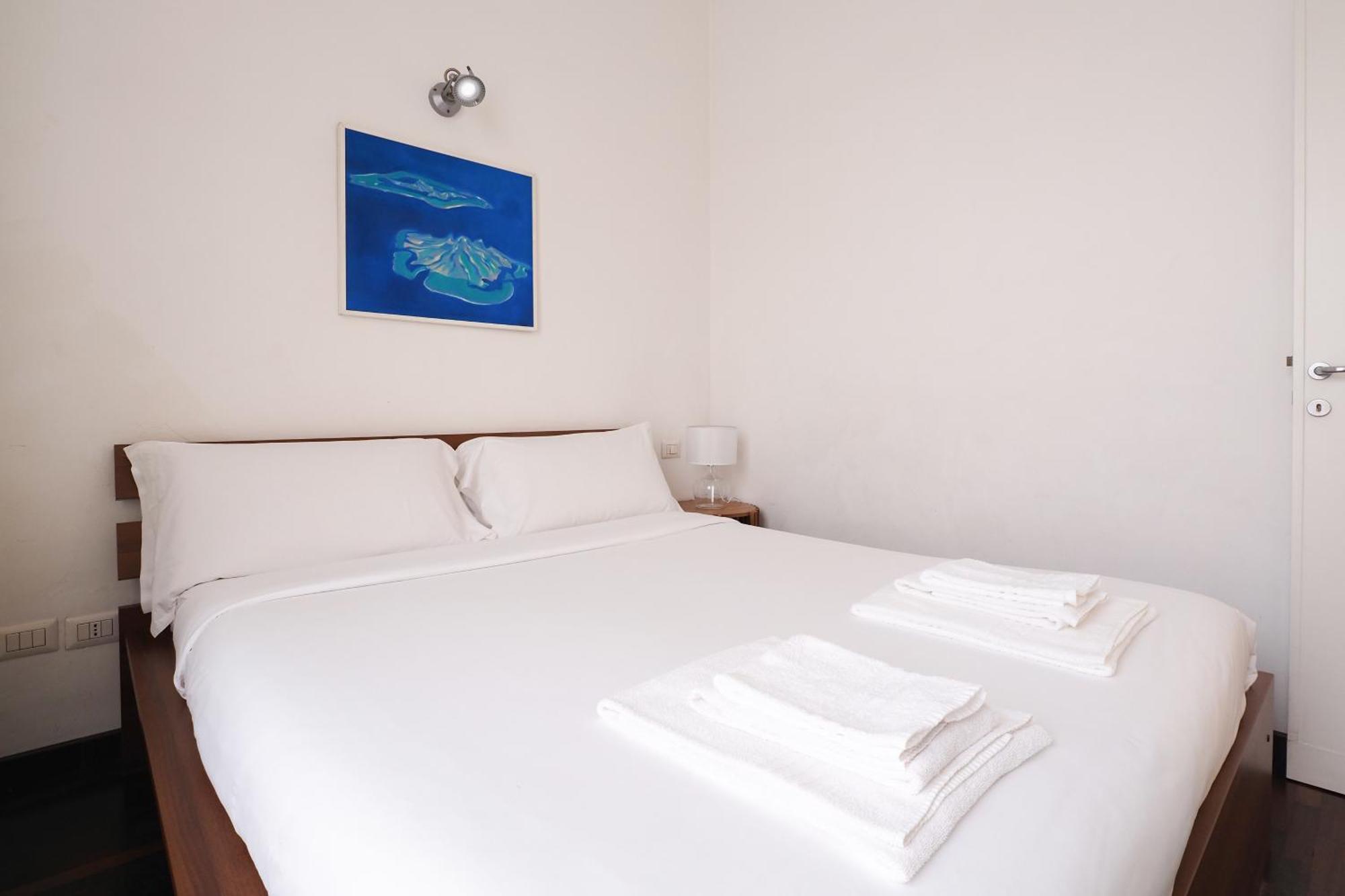 Milan - Duomo Luxury Apartment V ภายนอก รูปภาพ